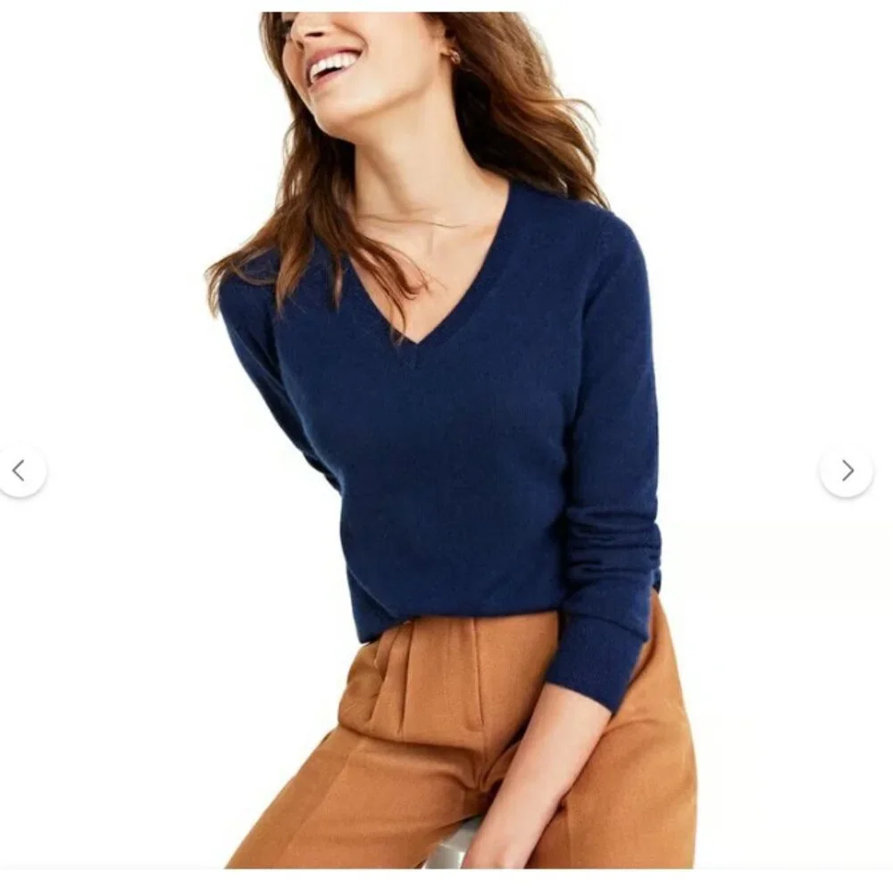 Ann Taylor 100% Cashmere V-Neck Sweater Navy Size S - Picture 1 of 5